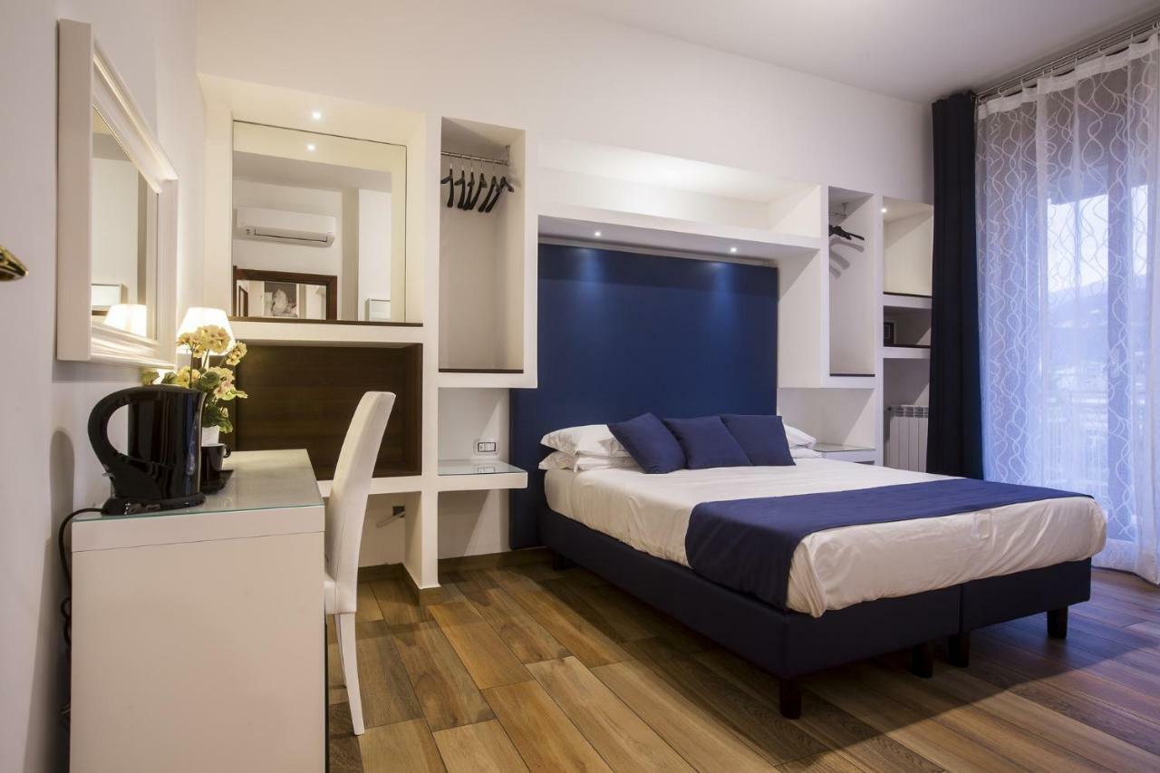 Central Plaza Sorrento Coast Bed & Breakfast Sant'Agnello Exterior foto